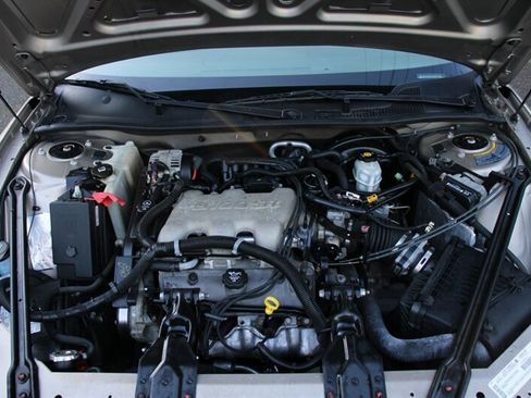 Used 2003 Buick Century Custom image 16