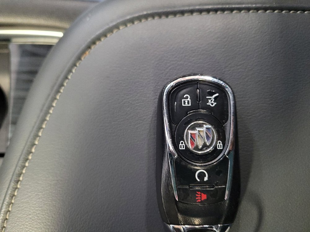 Used 2023 Buick Enclave Essence w/ Sport Touring Edition FWD image 32