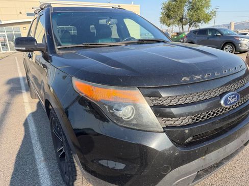 Used 2015 Ford Explorer Sport AWD/4WD image 3