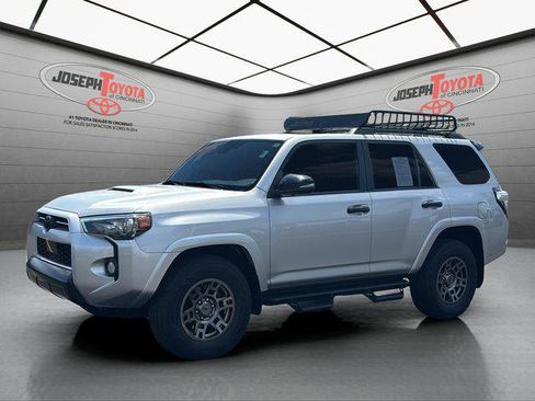 Certified 2020 Toyota 4Runner Venture w/ Moonroof Package AWD/4WD image 1