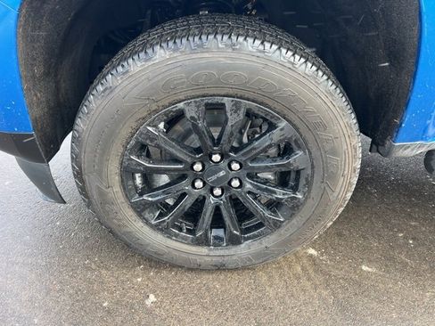 Used 2022 GMC Canyon Elevation w/ Elevation Premium Package image 9