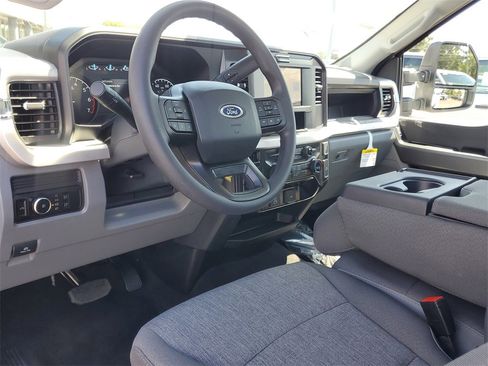 Used 2025 Ford F250 XL w/ STX Appearance Package image 10