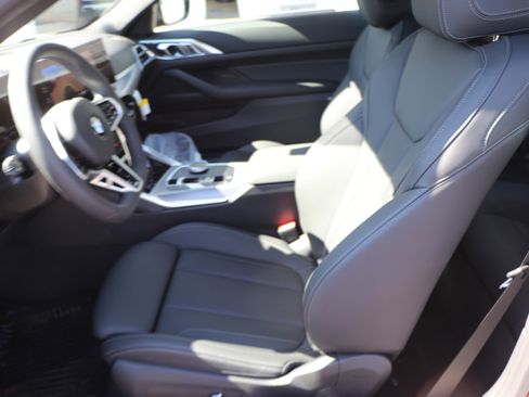 Certified 2025 BMW 430i xDrive Coupe w/ M Sport Package AWD/4WD image 15