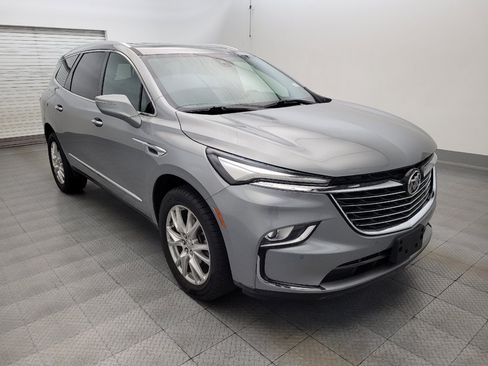 Used 2023 Buick Enclave Essence w/ Experience Buick Package FWD image 13