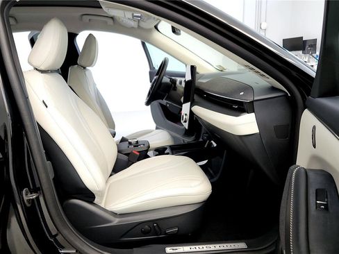 Used 2023 Ford Mustang Mach-E Premium image 27