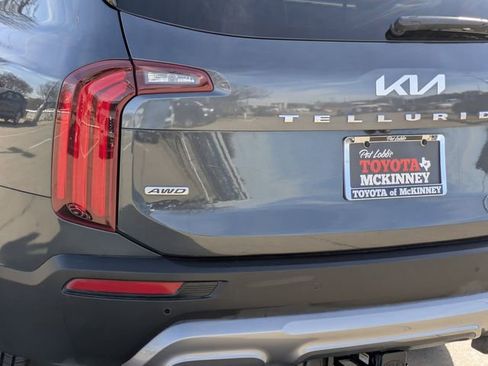 Used 2022 Kia Telluride EX w/ Towing Package image 9