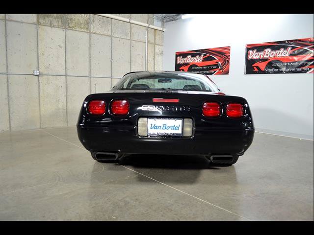 Used 1994 Chevrolet Corvette Coupe RWD image 6