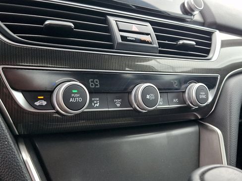 Used 2021 Honda Accord Sport image 17