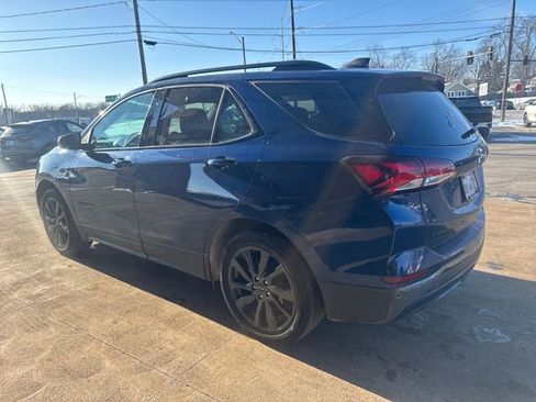 Used 2022 Chevrolet Equinox RS w/ LPO, Floor Liner Package image 8