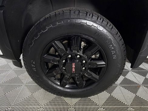 Used 2024 GMC Sierra 2500 AT4 w/ AT4 Preferred Package image 12