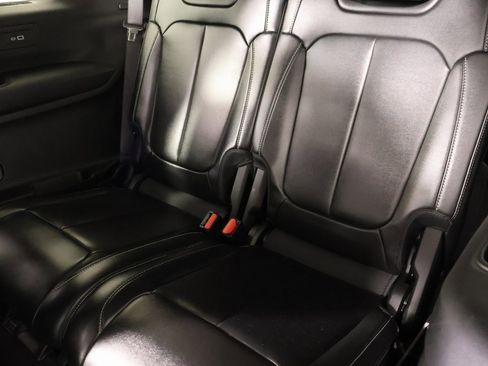 Used 2022 Jeep Grand Cherokee L Limited image 14