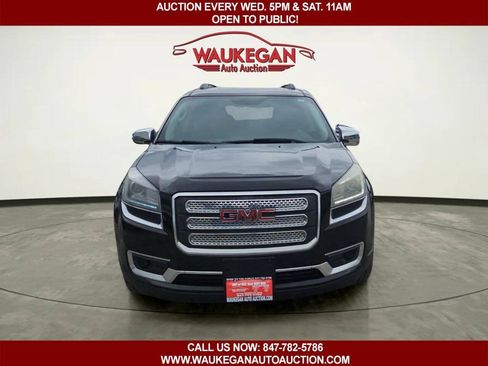 Used 2014 GMC Acadia SLE FWD image 2