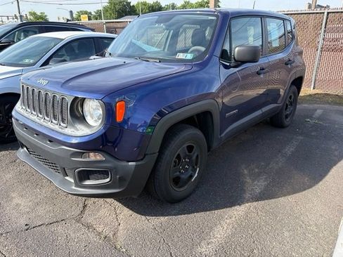 Used 2018 Jeep Renegade Sport w/ Power & Air Group AWD/4WD image 2