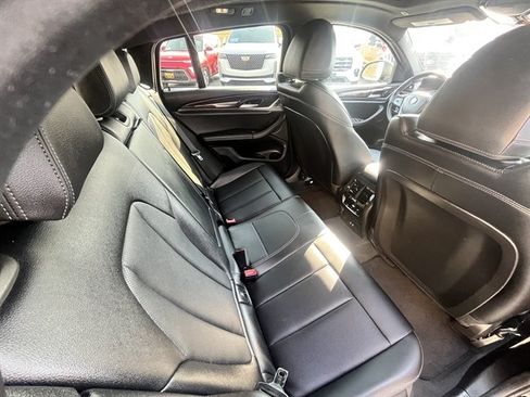 Used 2025 BMW X4 xDrive30i AWD/4WD image 43