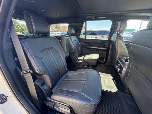 Used 2022 Ford Expedition Platinum AWD/4WD image 35