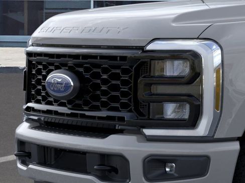 New 2026 Ford F250 XL image 17