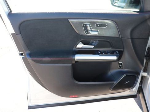 Used 2023 Mercedes-Benz GLA 250 image 8