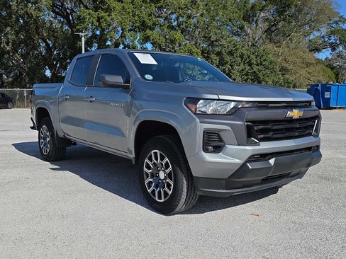 Used 2023 Chevrolet Colorado LT w/ LT Convenience Package image 2