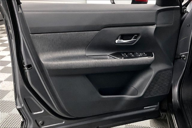 New 2027 Nissan Kicks SV FWD image 30