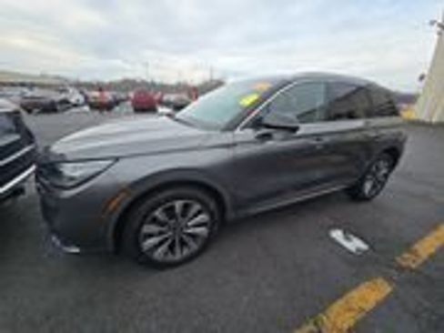 Used 2022 Lincoln Corsair Reserve w/ Equipment Group 201A image 9