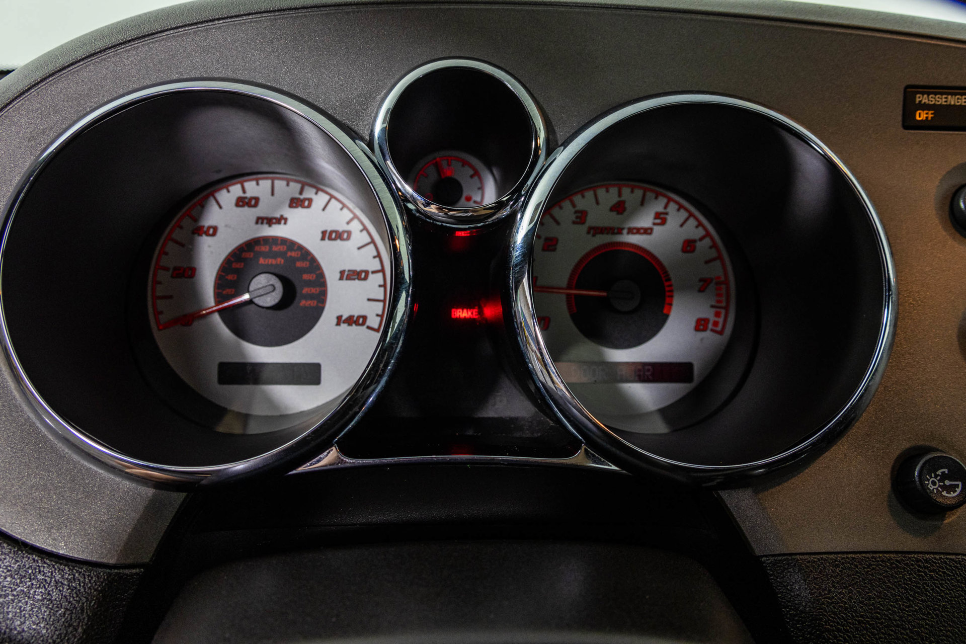 Used 2006 Pontiac Solstice Convertible w/ Premium Package RWD image 31