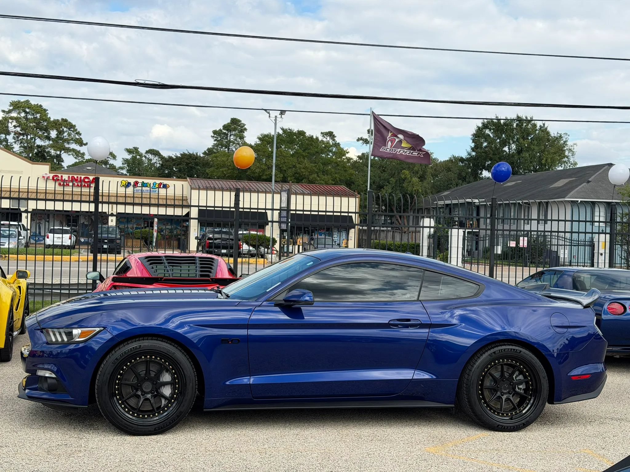 Used 2016 Ford Mustang GT Premium w/ Equipment Group 401A RWD image 8