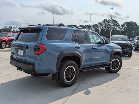 New 2026 Toyota 4Runner TRD Off-Road Premium AWD/4WD image 5