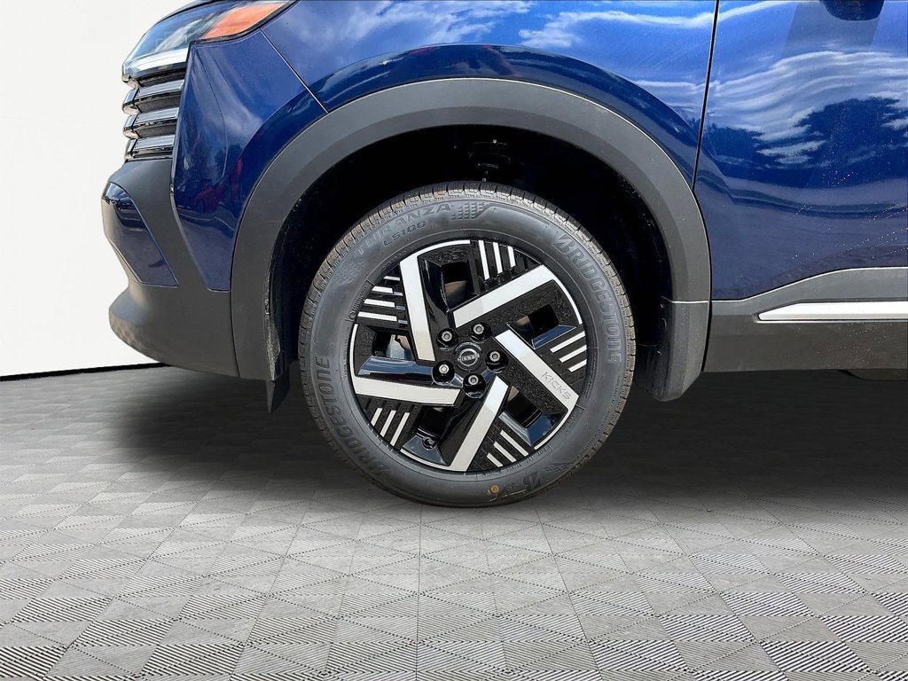 New 2027 Nissan Kicks SV FWD image 13