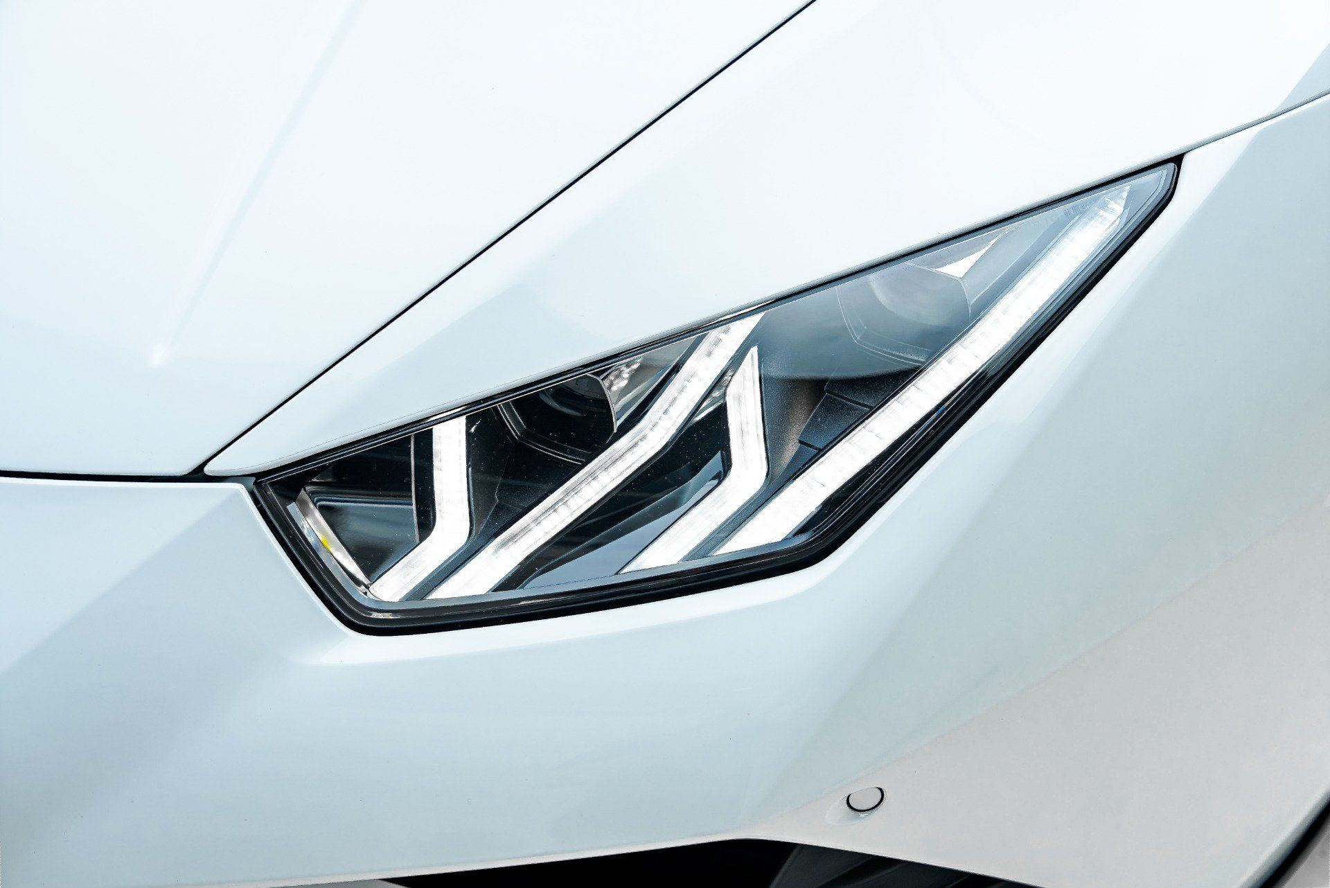Used 2021 Lamborghini Huracan EVO RWD image 27