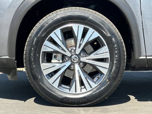 Used 2021 Nissan Rogue SV FWD image 27