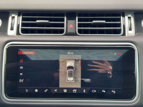 Used 2020 Land Rover Range Rover HSE image 30