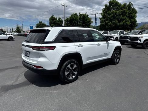 Used 2024 Jeep Grand Cherokee Limited 4xe AWD/4WD image 7
