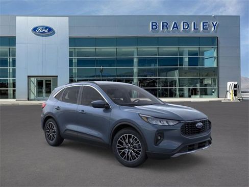 New 2025 Ford Escape SE image 7