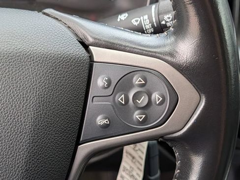 Used 2017 Chevrolet Colorado Z71 w/ Z71 Midnight Edition AWD/4WD image 19