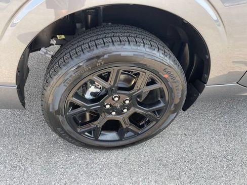 New 2026 Ford Maverick Lobo Premium AWD/4WD image 16