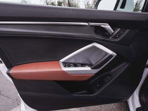 Used 2023 Audi Q3 2.0T Premium w/ Convenience Package image 7