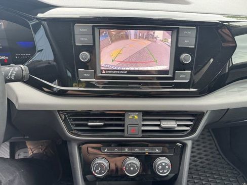 Certified 2024 Volkswagen Taos S AWD/4WD image 19