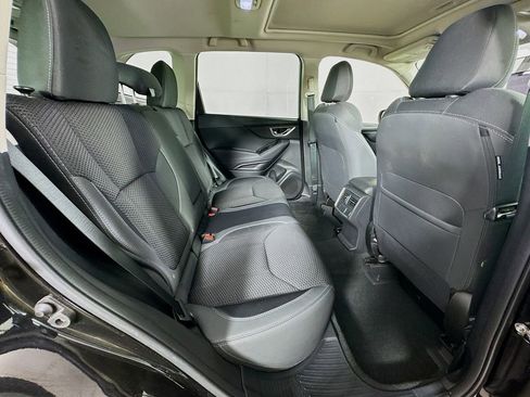 Used 2023 Subaru Forester Premium image 33