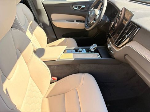 New 2026 Volvo XC60 B5 Plus w/ Climate Package image 27