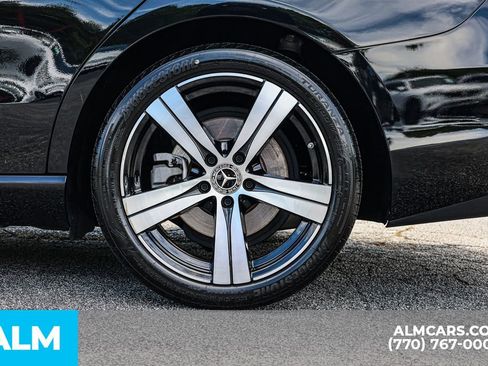 Used 2025 Mercedes-Benz C 300 Sedan image 17