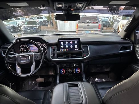 Used 2021 GMC Yukon SLT w/ SLT Luxury Plus Package AWD/4WD image 41