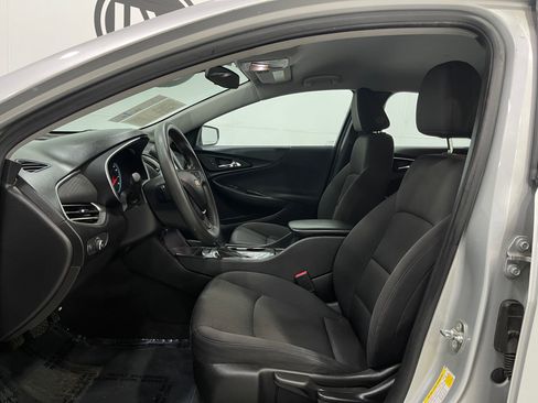 Used 2018 Chevrolet Malibu LS FWD image 11
