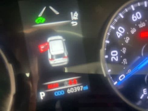 Certified 2021 Toyota RAV4 XLE Premium image 6