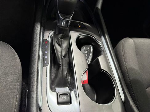 Used 2023 Chevrolet Malibu LT w/ Driver Confidence Package image 4