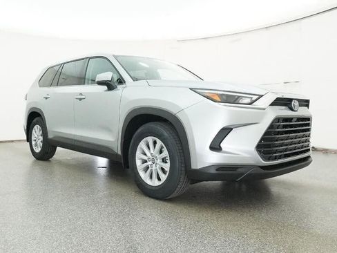 New 2026 Toyota Grand Highlander XLE image 29