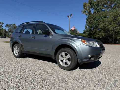 Used 2010 Subaru Forester 2.5X image 6