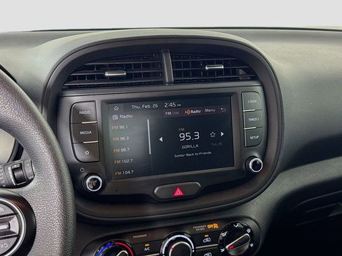 Used 2025 Kia Soul LX w/ LX Technology Package image 14