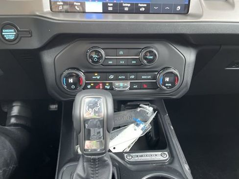 New 2025 Ford Bronco Outer Banks w/ Black Appearance Package image 20