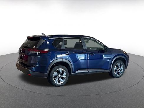 Used 2025 Nissan Rogue SV image 14
