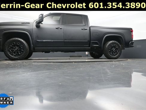 Used 2024 Chevrolet Silverado 2500 High Country w/ High Country Premium Package image 38